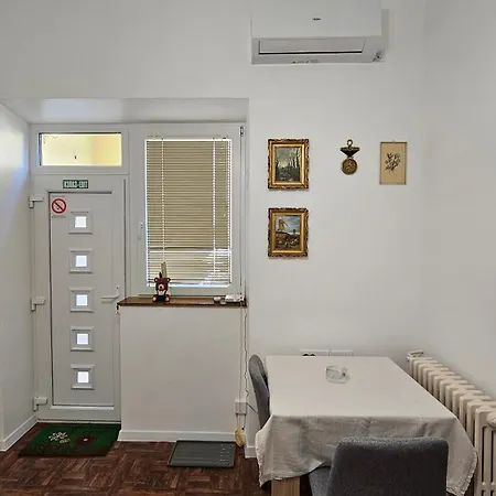 Teddy Stari Grad Апартаменты *